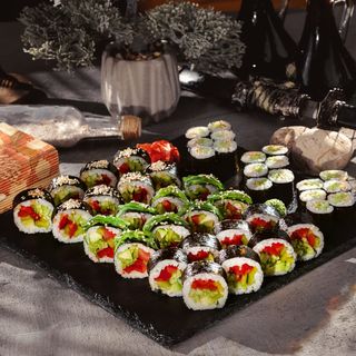 ვეჯი სეტი 3-4 პერსონაზე