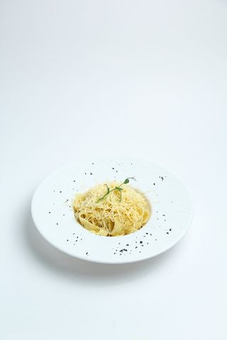 Паста с курицей и грибами 