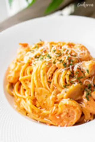 Spaghetti Aux Crevettes Sauce Rose