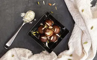 Gulab jamun