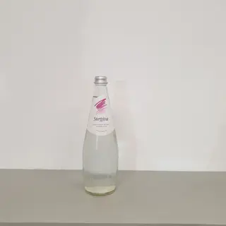 Acqua frizzante vetro
