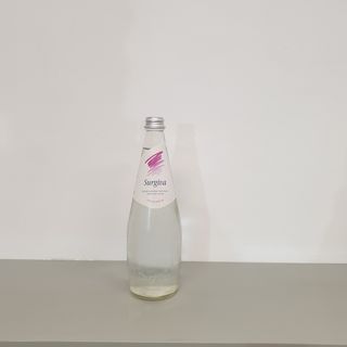 Acqua frizzante vetro