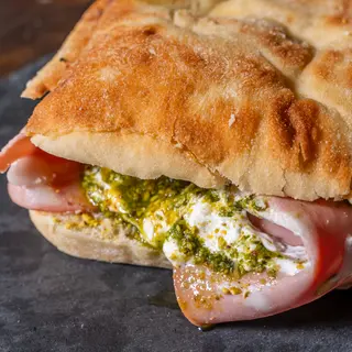 Focaccia Divina Mortazza