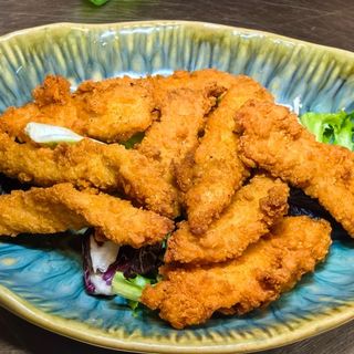 Tiras de pollo frito (japones)