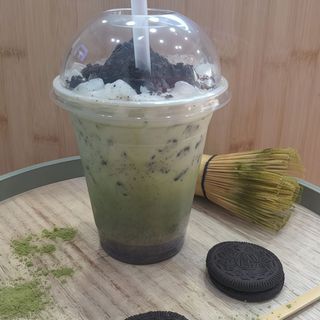 Oreo Matcha Latte