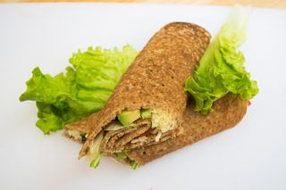 Катма Авокадо, моцарела, домат, песто (490г)