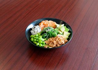 31. Poke Bowl Salmon