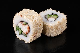 Каліфорнія в кунжуті з вугрем (240г)