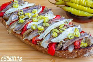 Escalivada con anchoas