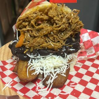 AREPA DE PABELLÓN