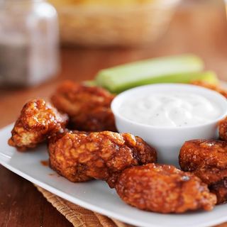 Salchi-Alitas Broaster