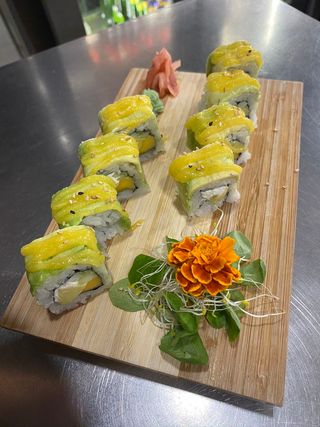 Mango verdura roll (8 pzs.)