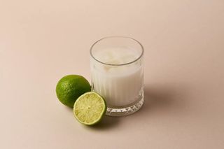 Крепкий қымыз с лаймом 