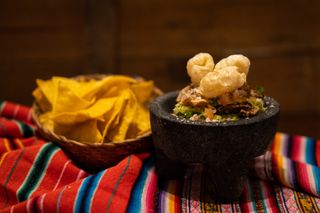Guacamole con Chicharrones