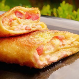 Creps con jamón aromático y queso