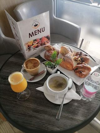 Petit Déjeuner Français