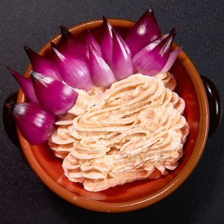 Salata de icre de crap cu ceapa