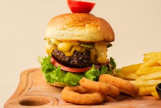 Pejton Cheeseburger