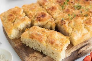 Focaccia Ajo