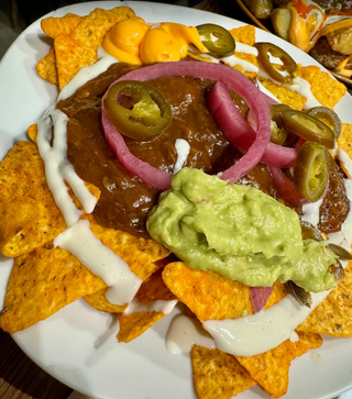 Nachos botticelli (ración)