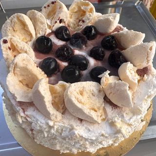 Meringata con amarene 600gr