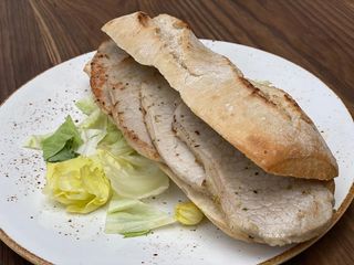 Bocadillo Cinta Lomo Fresco Plancha