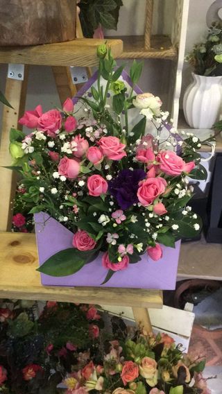 ყვავილები კონვერტში