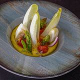 HUMMUS CON VEGETALES CRUJIENTES