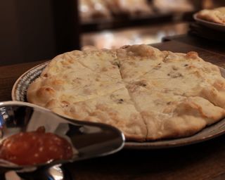 Pizza cu piept de pui