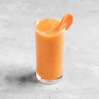 Смузи Апельсин-морковь-яблоко