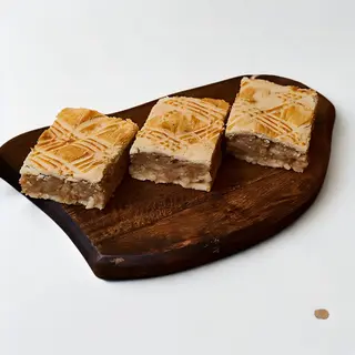 Lenja pita sa jabukama