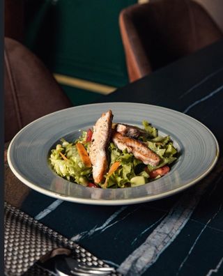 Losos salata