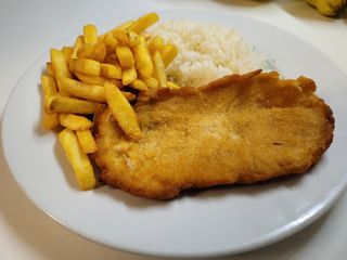 Panado de frango com arroz e batata