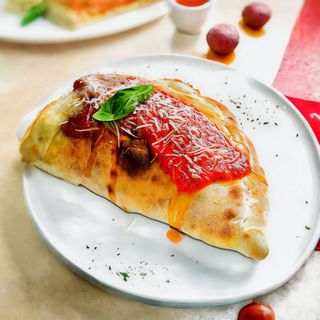 Calzone De Jamón