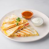 Кесадилья с курицей 