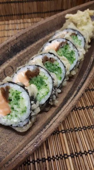 Maki w cieście tempura