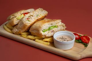 Sendvič sa piletinom + Coca-cola