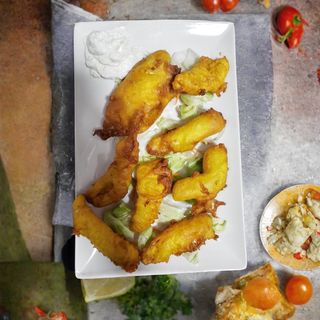 Pavias De Bacalao Y Alioli (1/2 Ración)