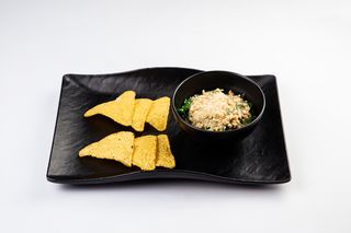 Чука салат с ореховым соусом