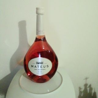 Mateus vino Rosé del Portugal