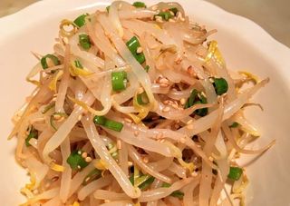 S1. Soy bean sprouts salad