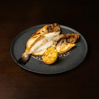 Dorado la grătar