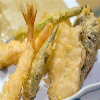 Tempura Mixta De Verdura Y Langostinos