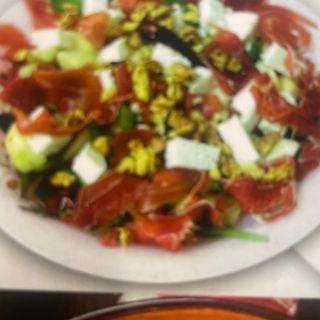 18. Ensalada De Queso Y Jamón