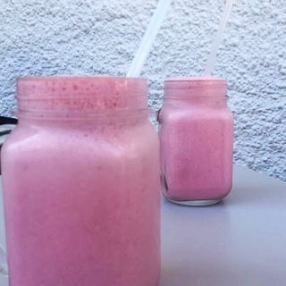 Milkshake de fresa (16 oz.)