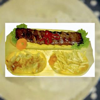 Platou coasta de porc gigant