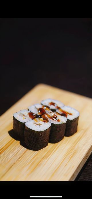 Maki De Pollo (8 Pzs.)