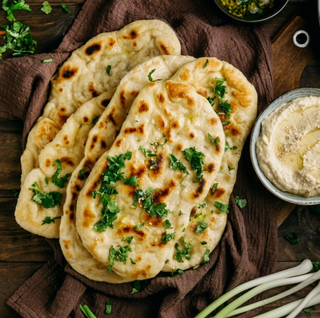 Cheese & garlic naan