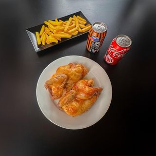 Menú Pollo Con Patatas Y 2 Bebidas