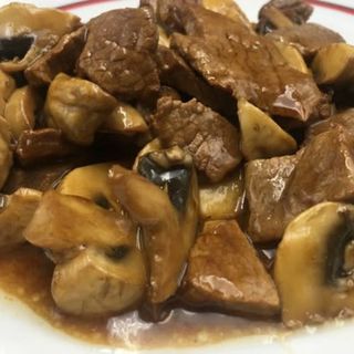 Ternera Con Champiñones